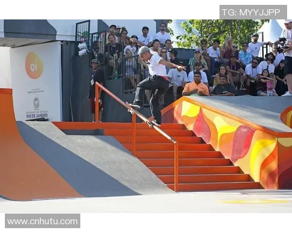 成都滑板精英赛点评:滑板队默契配合展现团队精神与竞技实力